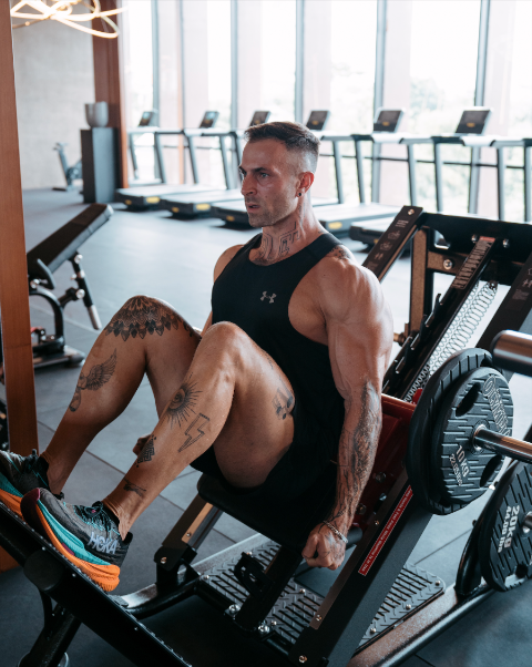 Damian Schechter